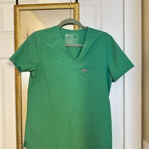 Figs Green Scrub Top and Bottoms